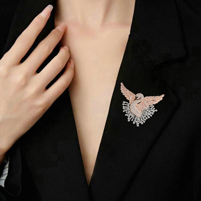 Shinning Flying Swan Brooches For Women Girls Elegant Brooch Temperament Pins Versatile Corsage Gifts