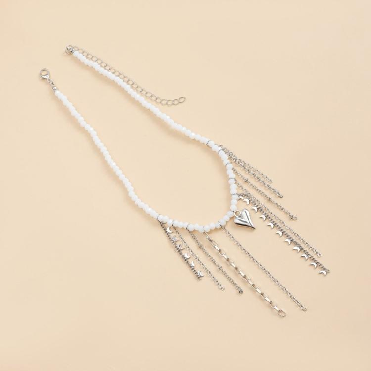 Charm Elegant Necklace with Tassels Moon and Love Heart Versatile Fashion Jewelry Accessory for Trendy Women Ladies