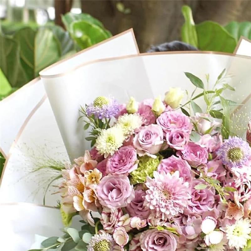 A23I-Luxury Gold-Edged 22.8X22.8Inch Waterproof Bouquet Wrapping Paper, Pack Of 20, Flower Arrangement Essentials