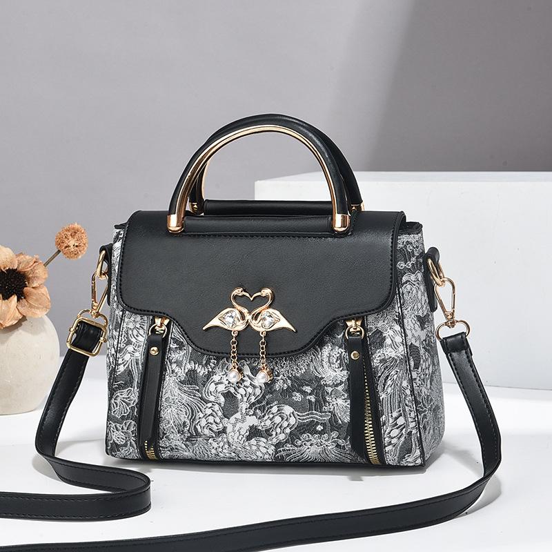 Neue Damen Tasche Mode Nischen Design Sinn Tragbar Damen Tasche Temperament Vielseitig Umhängetasche Schultertasche Großhandel