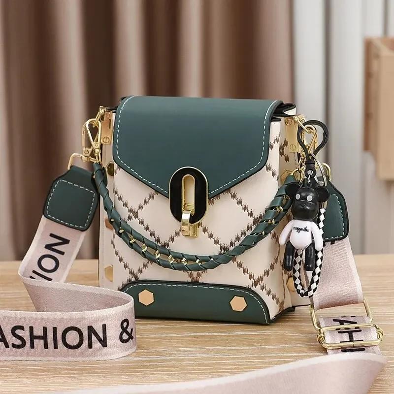 Mini Studded Decor Crossbody Bag Argyle Embroidery Mobile Phone Purse Trendy Chain Decor Handbag For Women