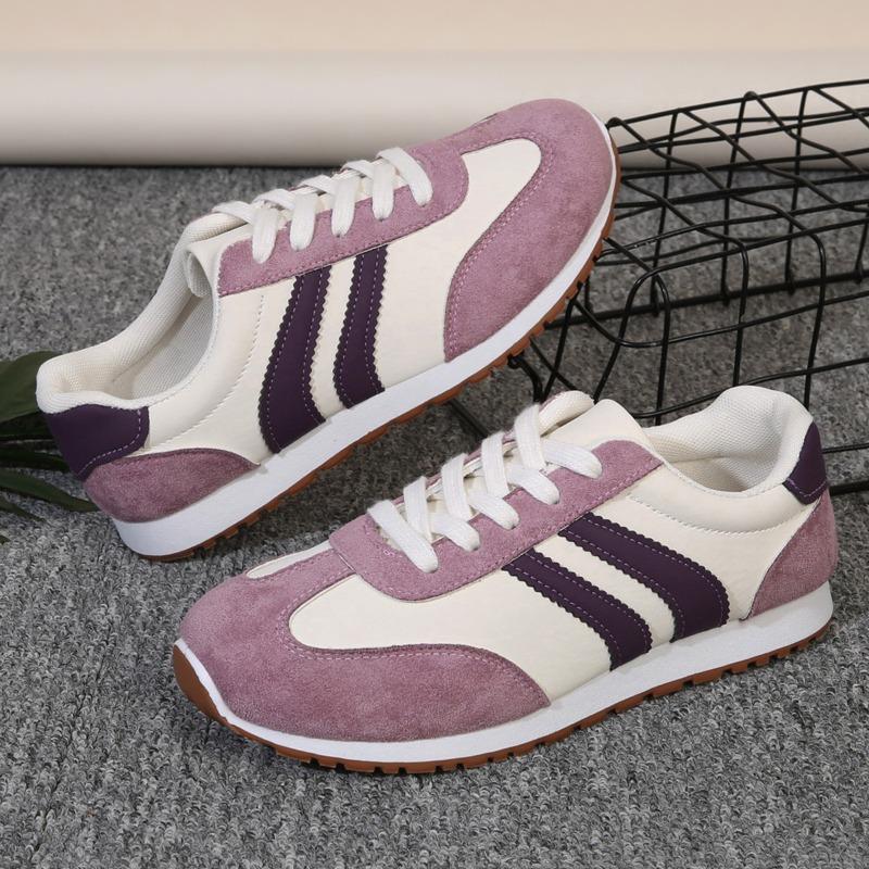 Women's Leather Color-Blocked Breathable Flat Lightweight Casual Running Sports Shoes, Available In Large Sizes.