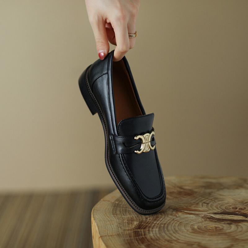 

Новая женская повседневная обувь одинарного фасона, однотонная, квадратный носок, закрывающая стопу, с неглубоким вырезом, низким верхом, большого размера, удобная, на низком каблуке, обувь для ленивых, толстая подошва 39 чёрный