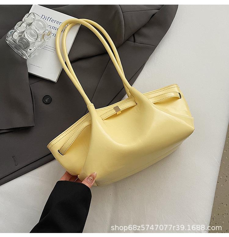 Premium Sense Underarm Bag Women's 2025 New Spring and Summer Commuting Versatile Shoulder Bag Fashionable Portable Simple Tote Bag