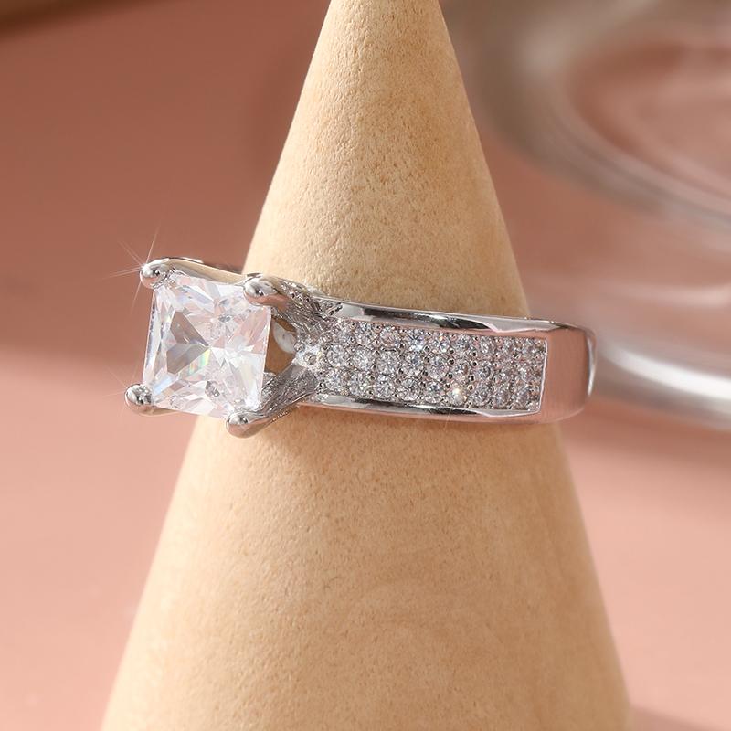 Classic Fashion Inliad Square Synthetic Zircon Rings for Women Elegant Sparking Wedding Engagement Silvery Plated Jewelry Crafts