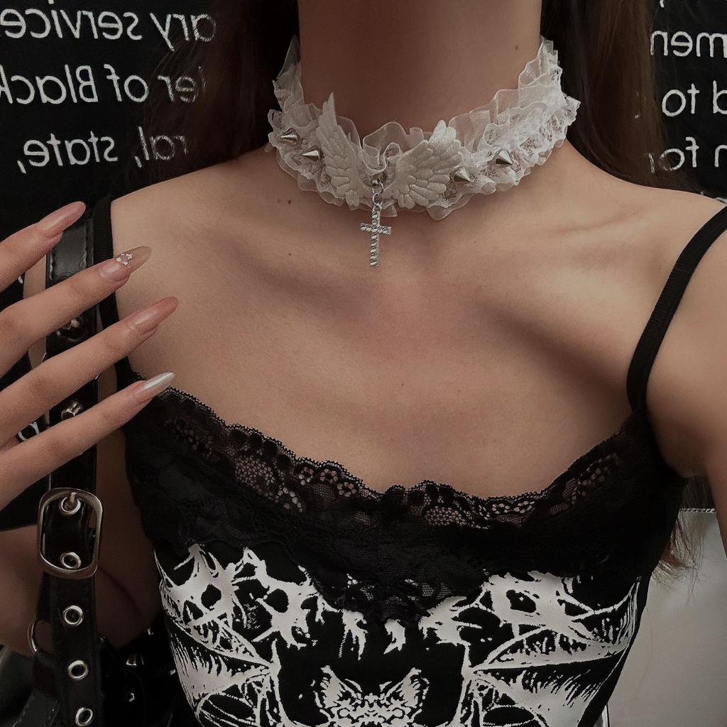 Y2k Subculture Charm Sliver Color Cross Pendant Rivet Wings Lace Collar Necklace for Women Punk Personality Halloween  Jewelry