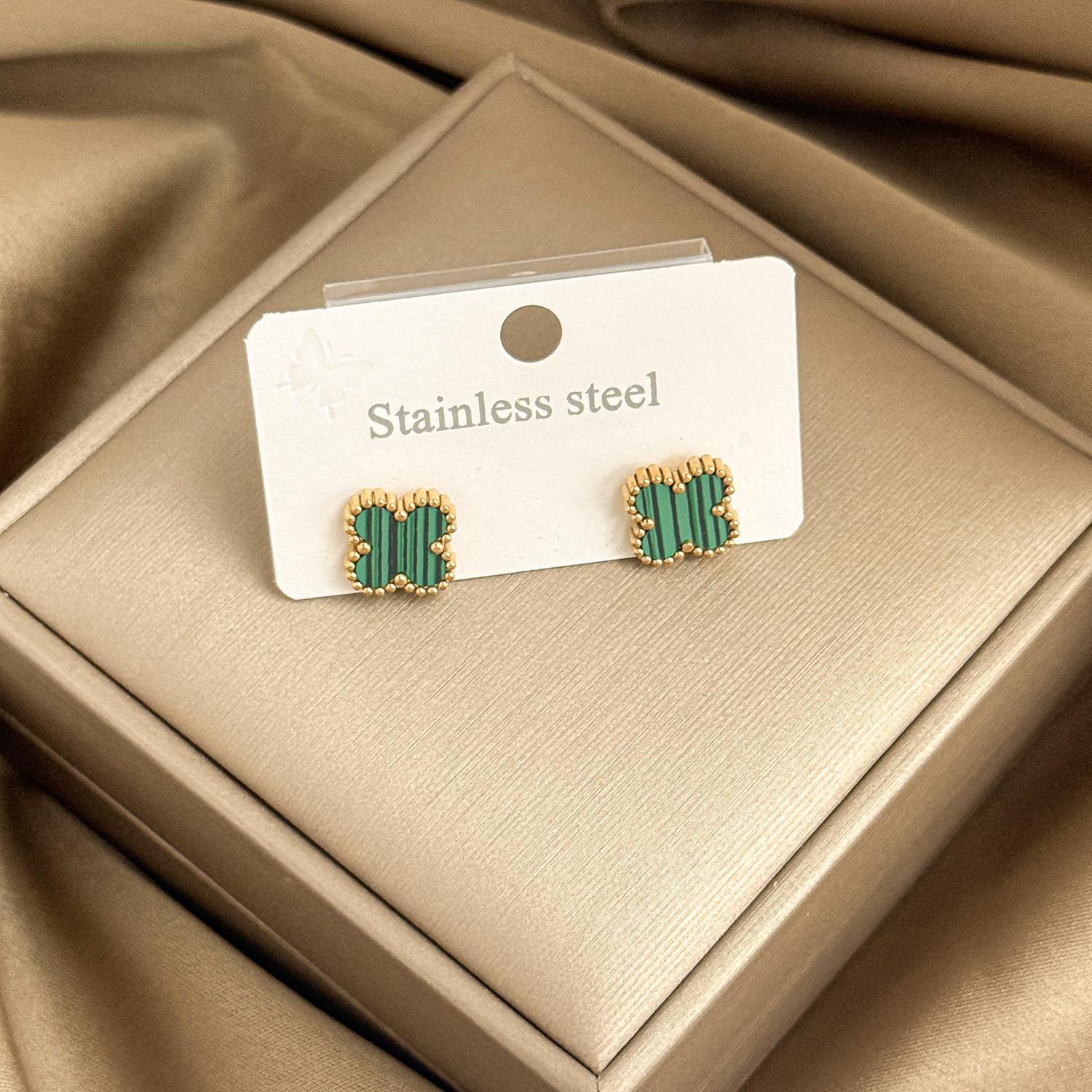 

Серьги Четырехлистный клевер 13 мм, 18K вакуумное электролитическое покрытие, не тускнеющие женские серьги