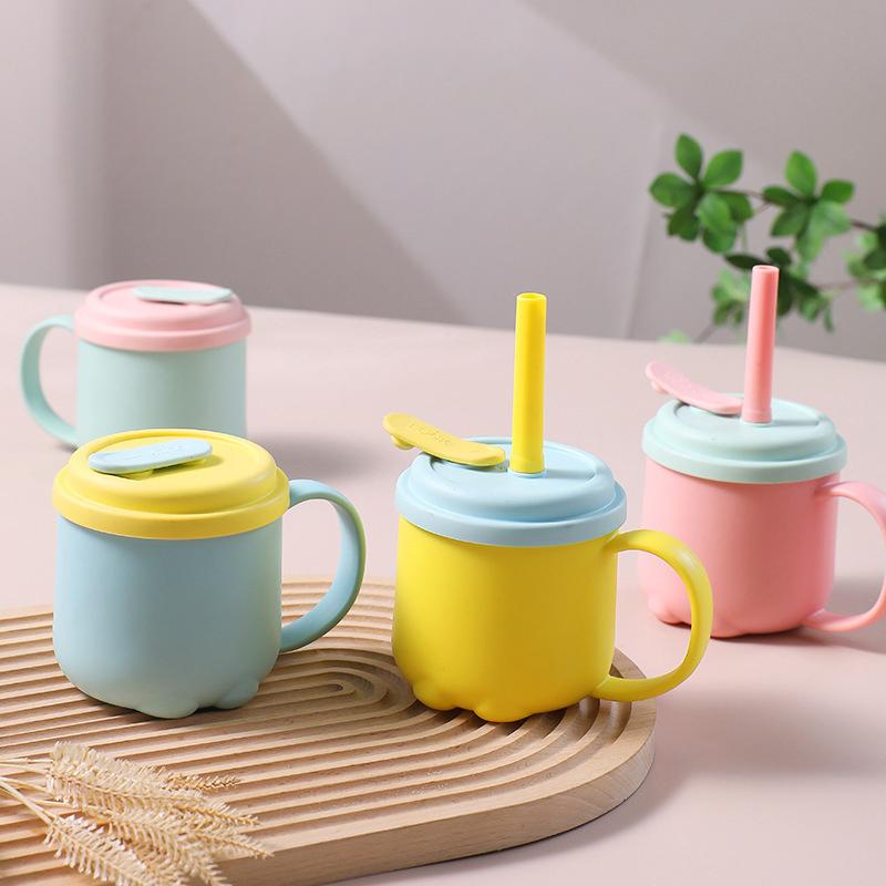 200 ml vannflaske for barn vann sippy kopp med silikon sugerør Lekkasikker plast vannflasker Kreativ tegneserie vannkopp