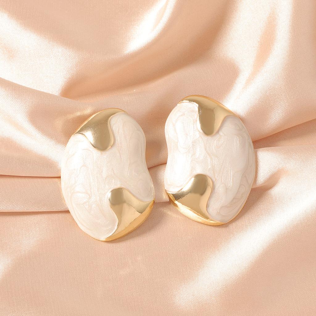 Simple and fashionable, bright-colored oil-dripping alloy stud earrings, geometric for daily commuting women