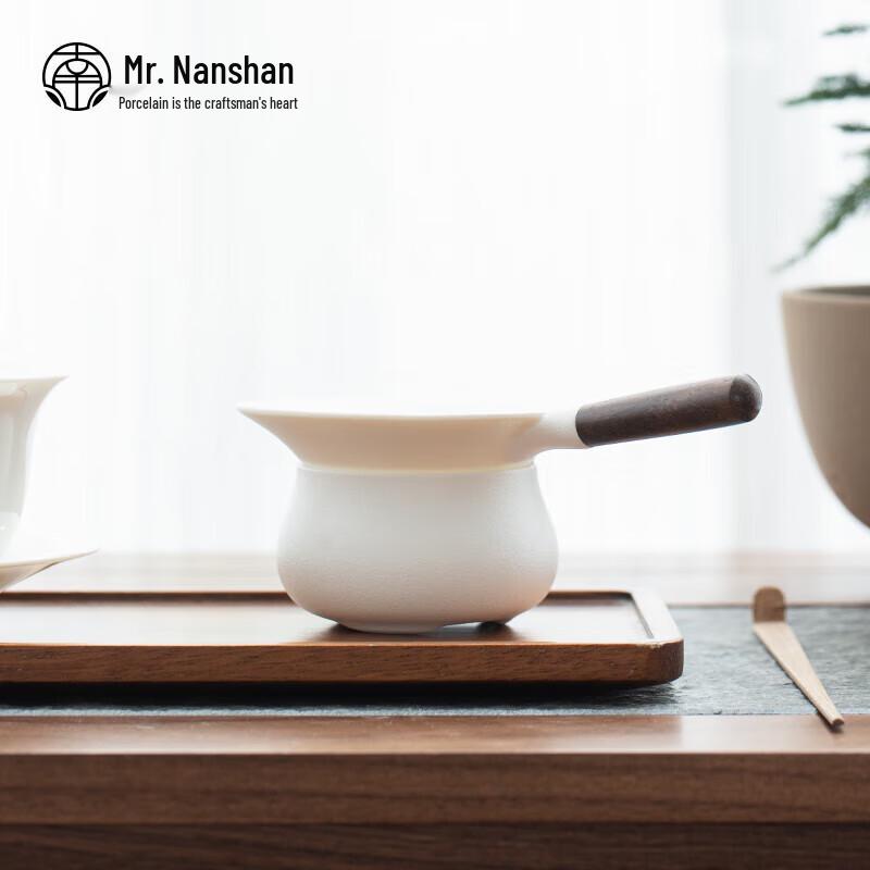 

Наньшань Мистер. Керамическое ситечко для китайской чайной церемонии