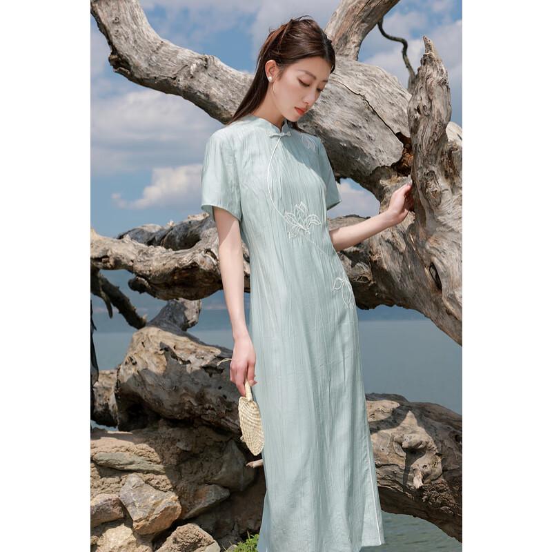 

Sancai Women s Plus Size Embroidered Stand-Collar Short-Sleeve Slit Dress 2XL