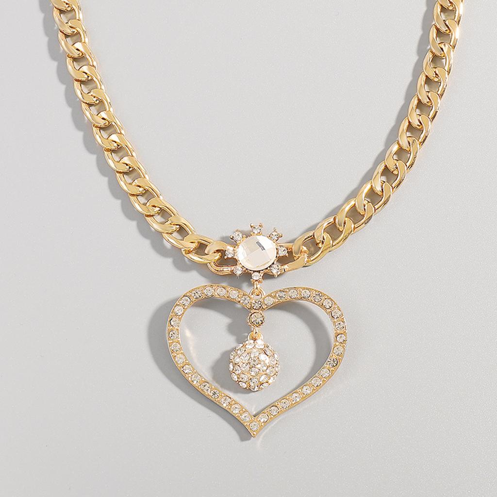 Women European Light Luxury Hollow Heart Rhinestone Necklace Simple Geometric Minimalist Hip Hop Choker For Women