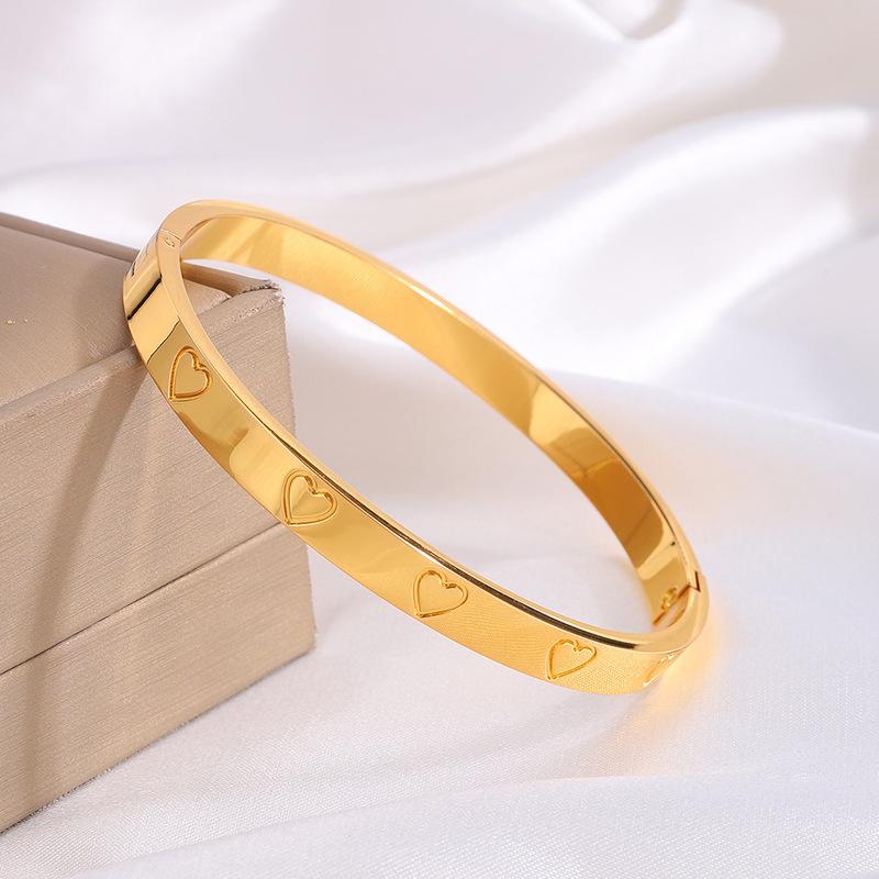 Titanium steel bracelet gold high version temperament zircon bracelet women's light luxury fashion elegance does not fade simple bracelet