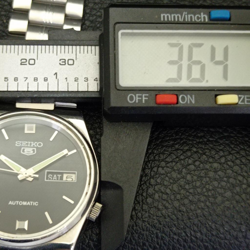 GENUINE VINTAGE SEIKO 5 AUTOMATIC 7009A JAPAN MENS BLACK DIAL WATCH A701594-5 R206b-a701594