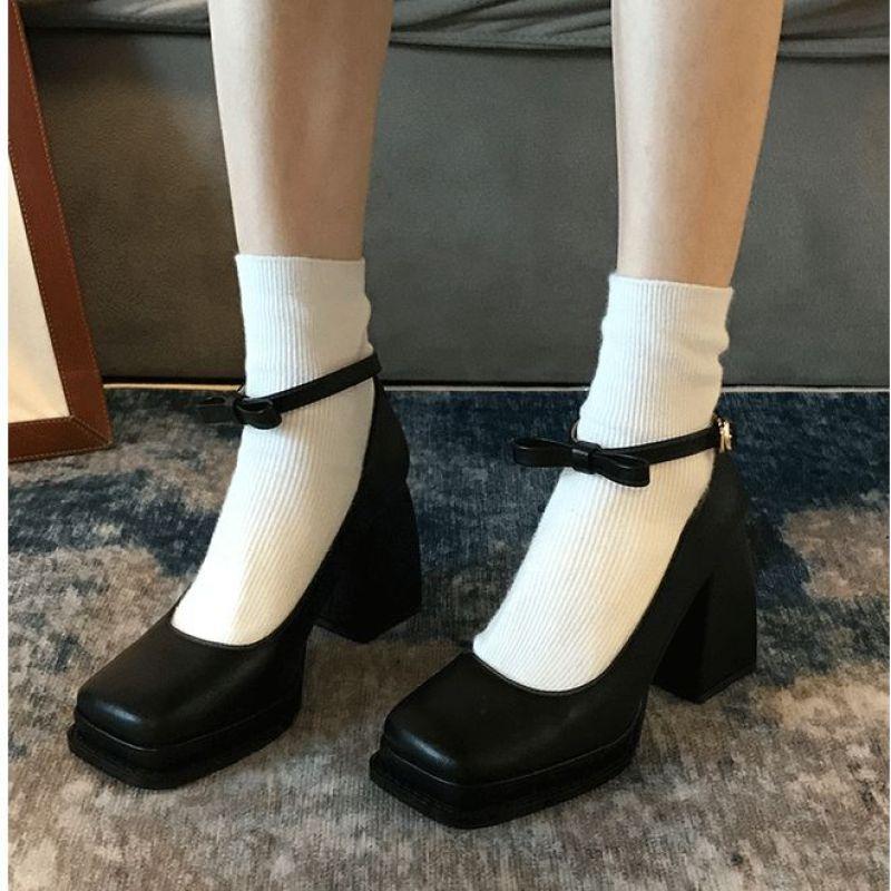 French waterproof table small high heels women's jk one-word buckle belt thick heel single shoes square head matte Mary Jane women's shoes