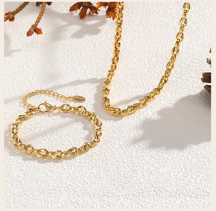 Chunky Link Necklaces for Women, Waterproof Gold Plated Statement Chain Necklace, Stainless Steel Minimalist Jewelry