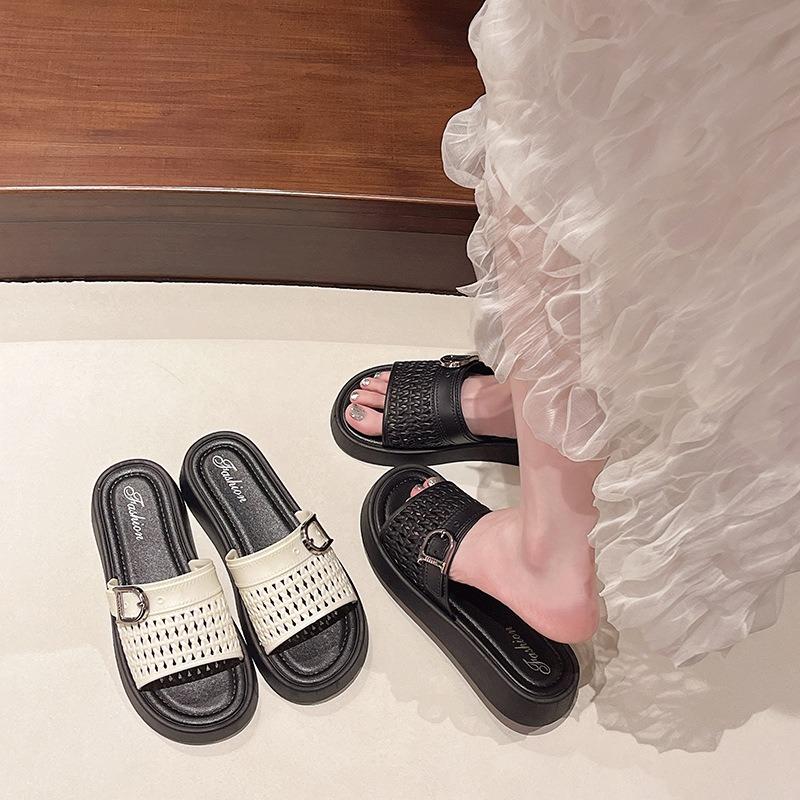 New fashionable and simple thick-bottomed mesh hollowed-out woven summer women's one-word belt outer wear versatile slippers