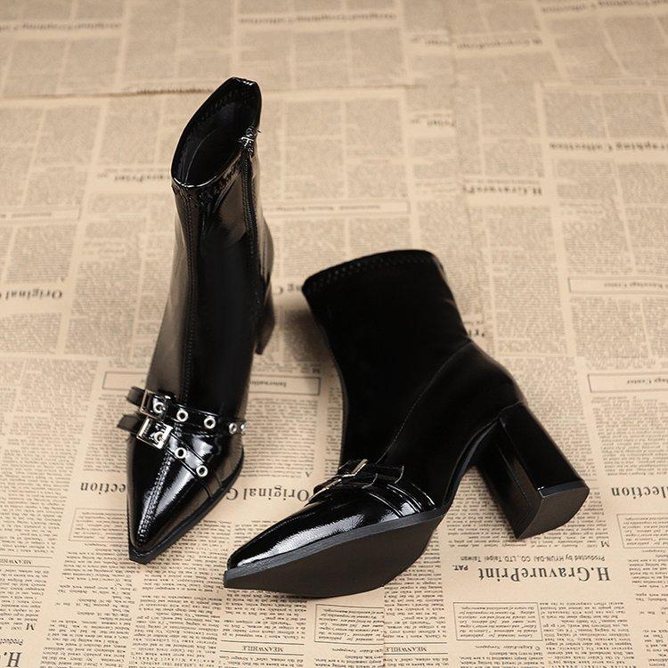 European and American zipper 2025 autumn and winter retro belt buckle versatile new pointed thin short British Martin short boots