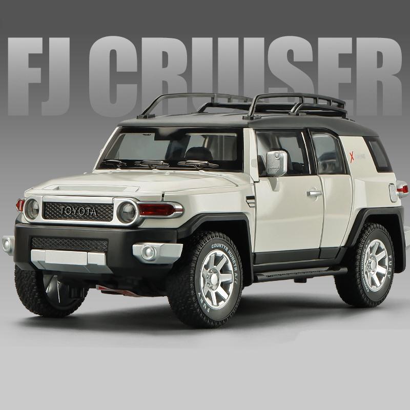

1:24 Toyota FJ Cruiser Модель автомобиля из литого металла, игрушечный внедорожник, модель автомобиля, имитация звука и света, детская игрушка, подарок для мальчика белый