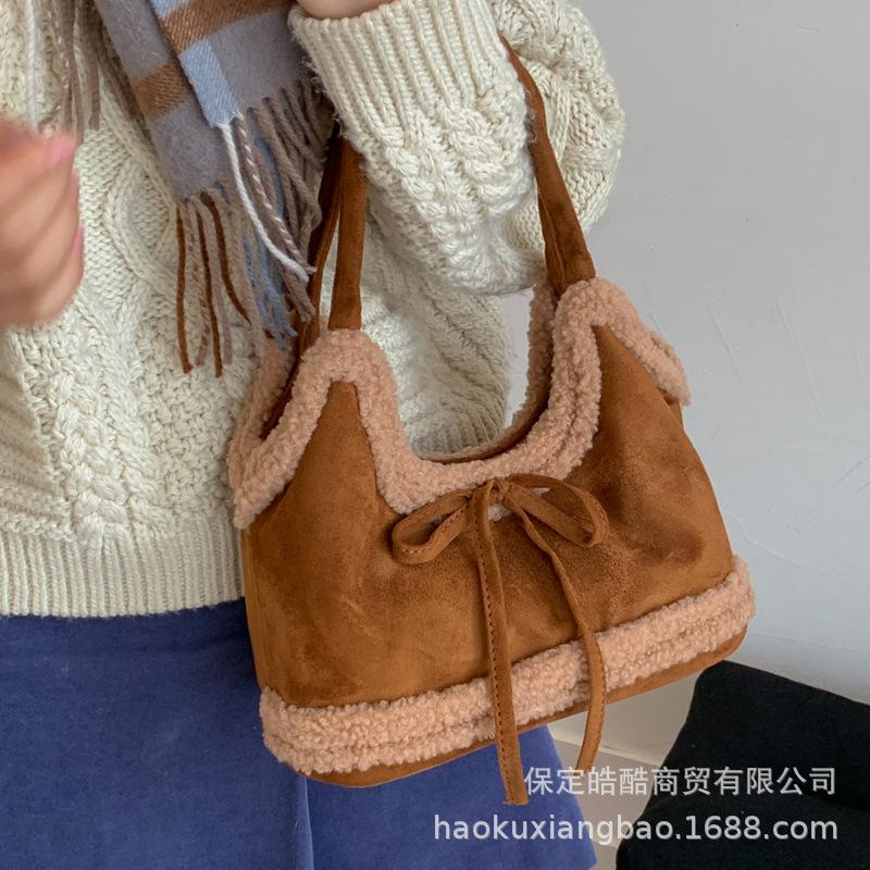 Korean Suede Portable Bucket Bag Women's 2025 New Trendy Fashion Plush Bag Versatile Large-capacity Tote Bag