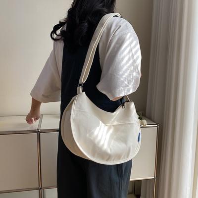 Large Capacity Canvas Bag Women's New Casual Shoulder Dumpling Bag Student Class Commuting Messenger Bag