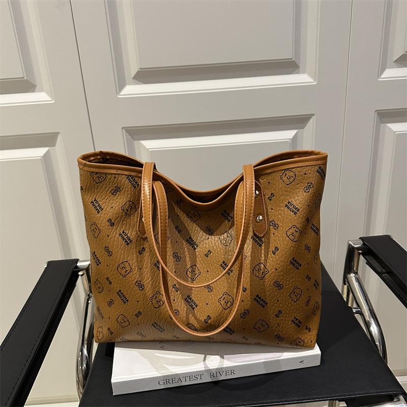 

Текстурированная сумка женская большой вместимости 2025 новая модная универсальная корейская версия повседневная сумка через плечо сумка-тоут для занятий для студентки коричневый