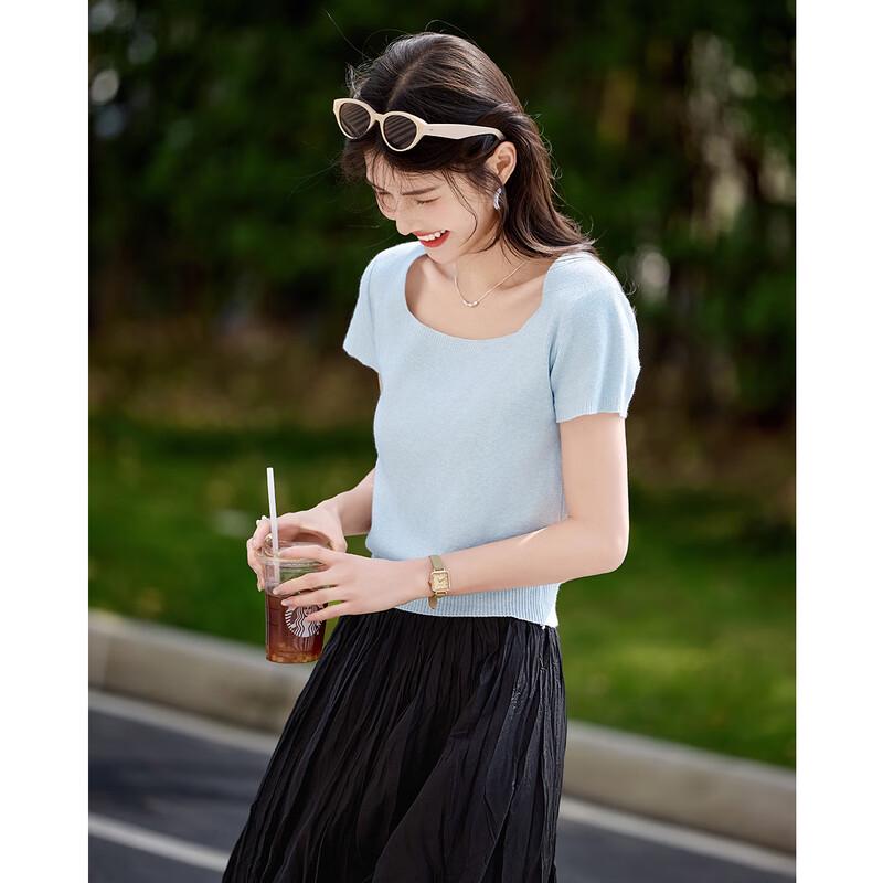 Damen Stricktop mit quadratischem Ausschnitt und kurzen Ärmeln