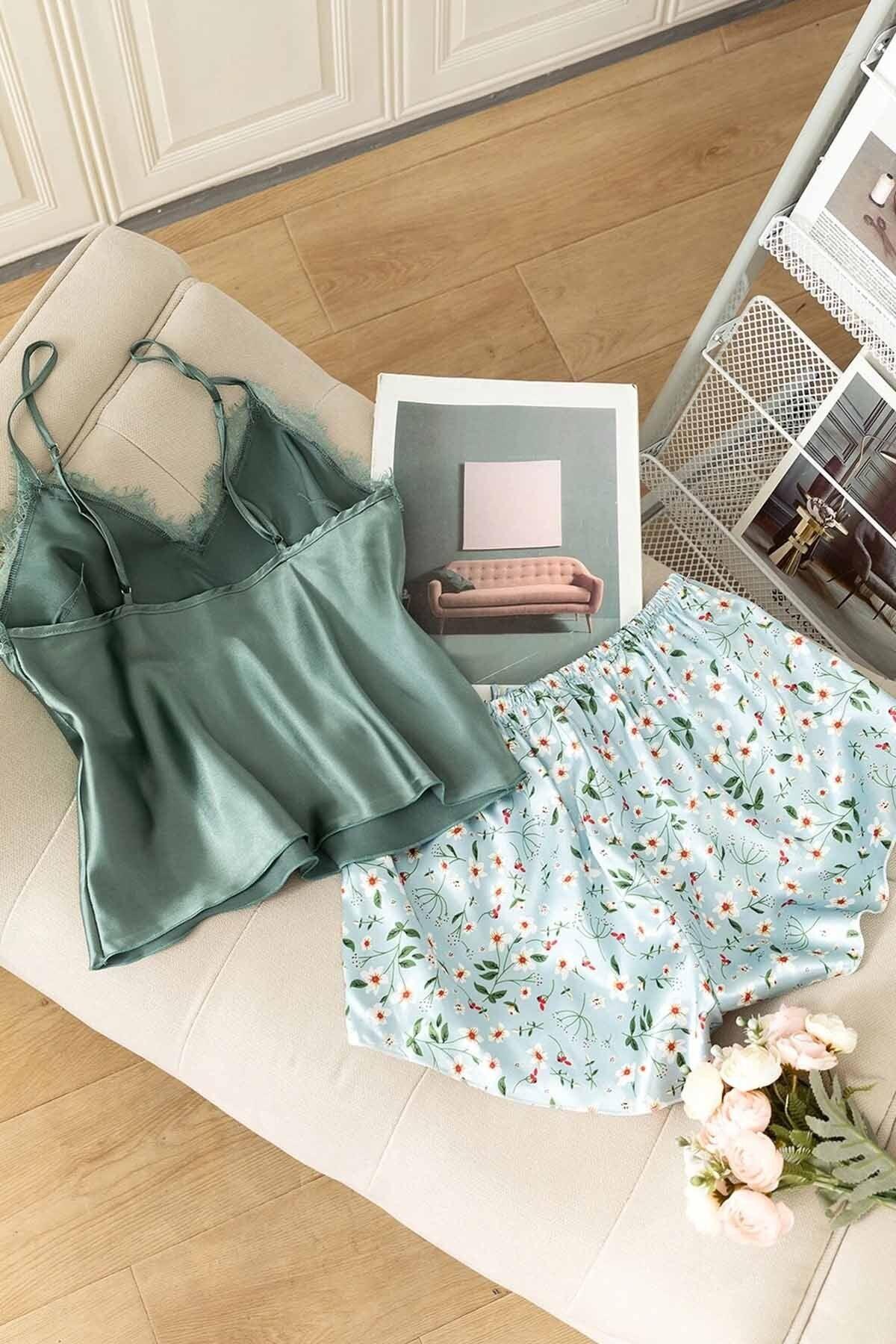 

Lace Embroidered Floral Patterned Shorts Pajama Set S , M зелений