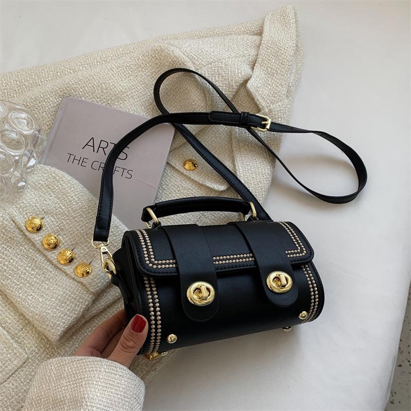 IELGY women's versatile fashion shoulder messenger bag