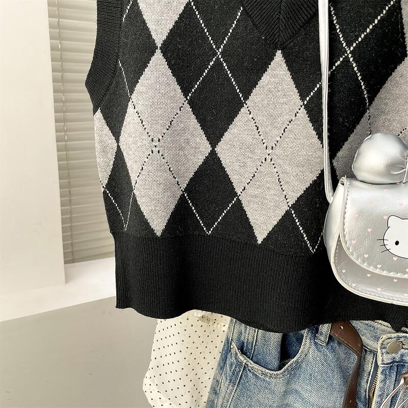 TonLion Women's Argyle Knit V-Neck Vest