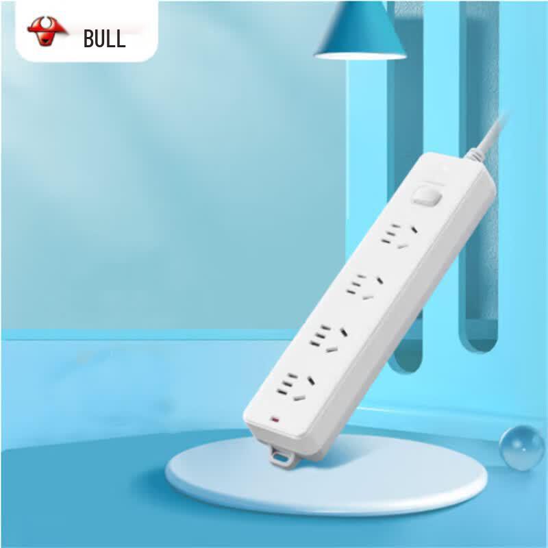 BULL Classic White 4-Outlet Power Strip