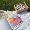Grensoverschrijdende Spotgoederen: Bobby Beer Kleur- en Creatief Schildersboek voor Kinderen & Volwassenen