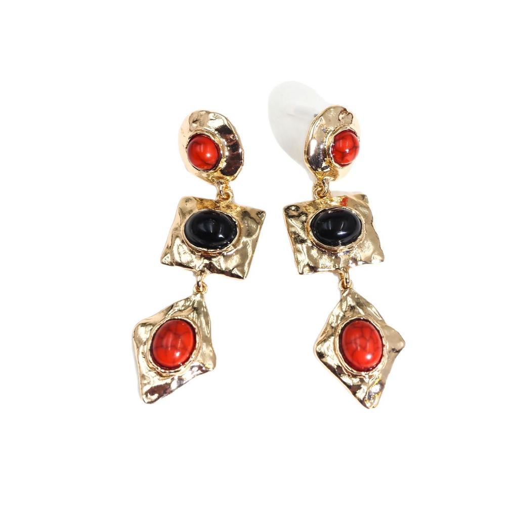 Vintage Zinc Alloy Retro Irregular Earrings - High-End Niche Design for Women