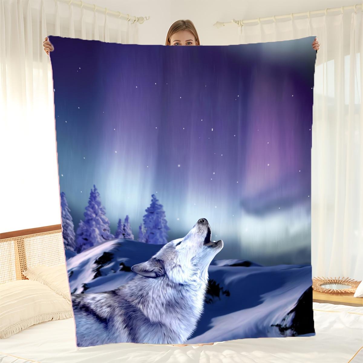 Cozy Snow Wolf Flannel Blanket - Soft Warm Durable Wildlife Throw 70x100cm