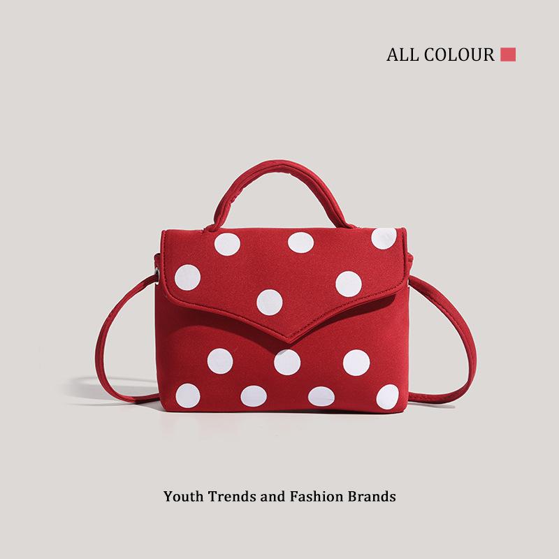 Premium red retro polka dot small square bag women's new sweet and cool underarm shoulder bag large capacity messenger bag