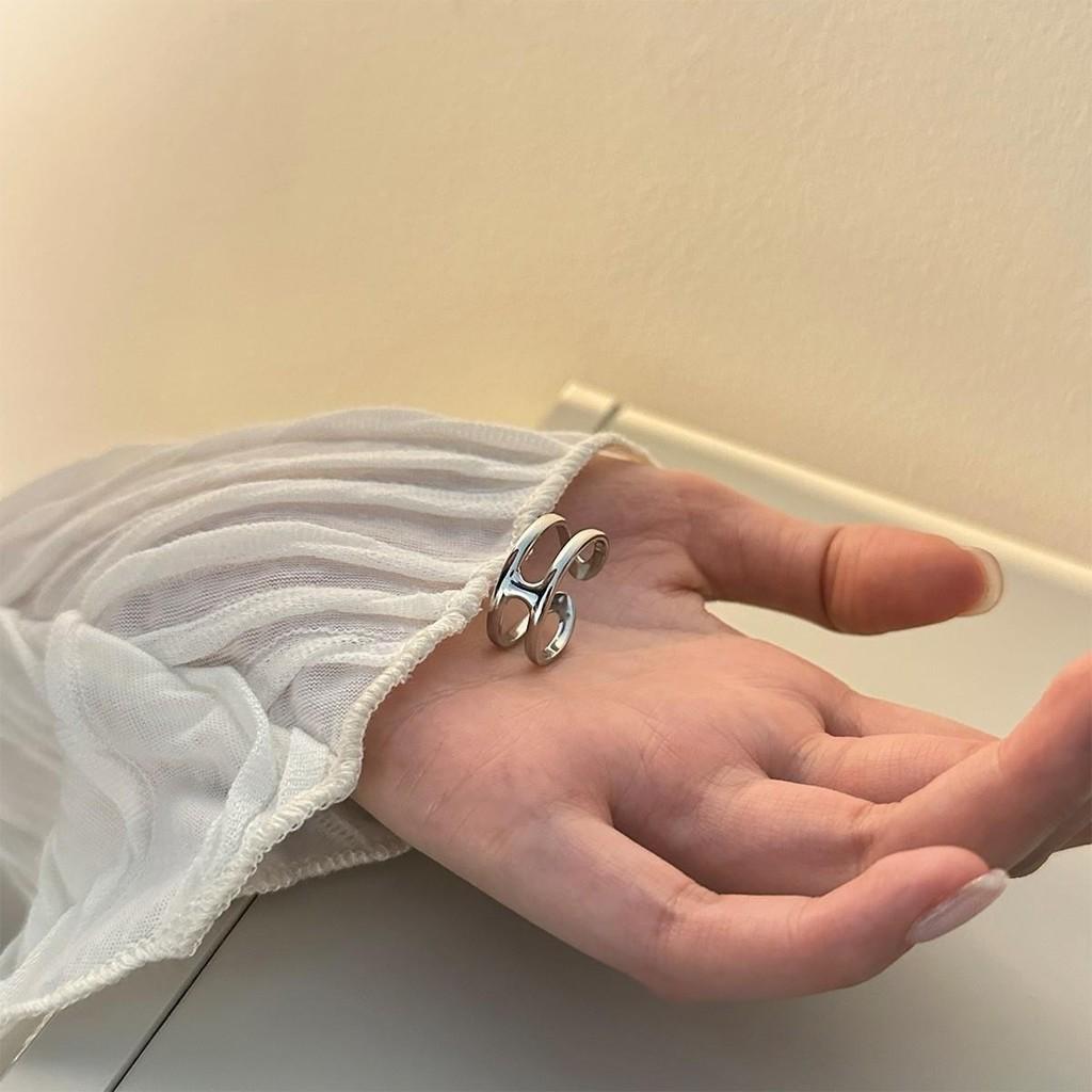 Fashionable Heart Shaped Adjustable Ring For Women Stylish Silver Jewelry Piece