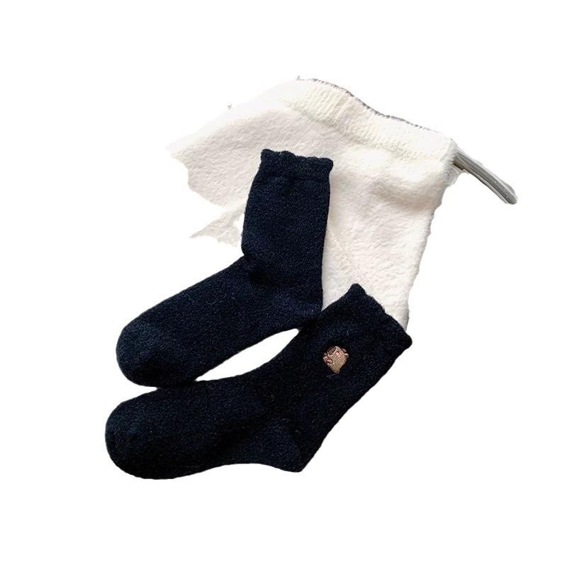 Thick Socks for Women, Mid-calf Socks with Embroidered Cartoon Patterns, Soft and Comfortable Floor Socks for Autumn and Winter