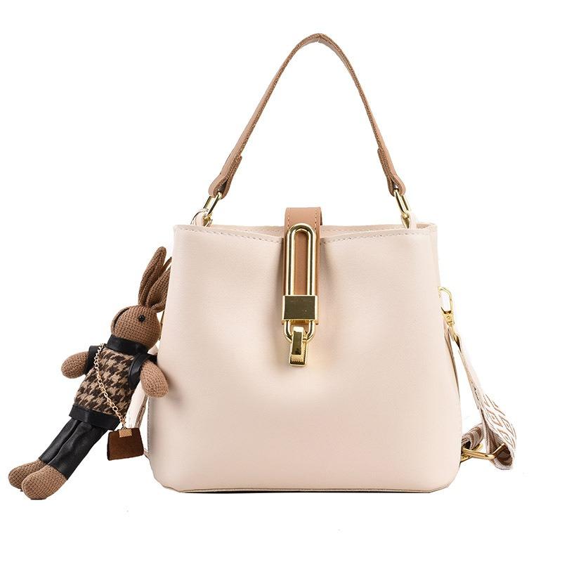 Fashion commuter small bag, new women's bag, popular wide shoulder strap messenger bag, fashionable portable bucket bag.