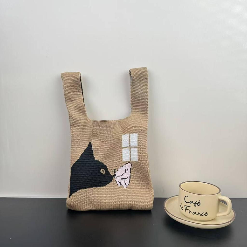 Knitted bag female animal tote bag cute souvenir snack bag versatile vest bag bucket woven gift bag