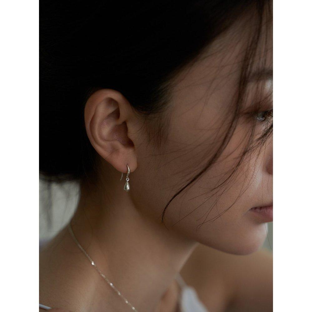 Rosee. Drop Earrings