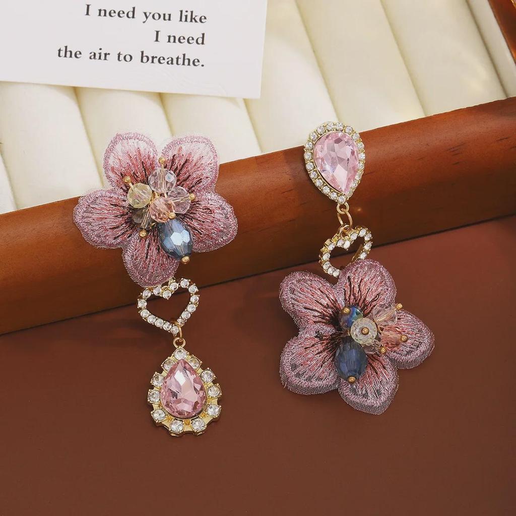 Silver Needle Retro Embroidery Lace Floral Asymmetrical Heart Diamond Earrings for Women