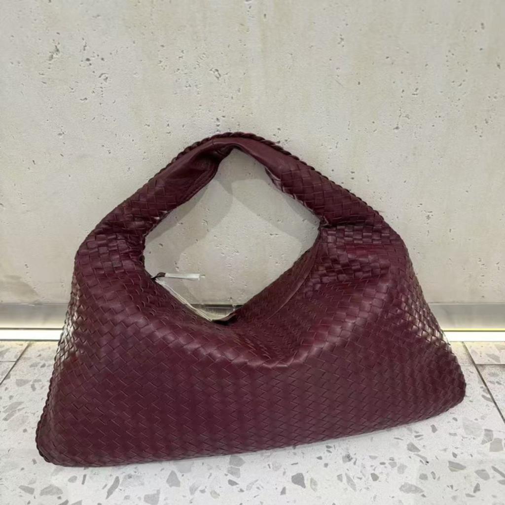 New Women's Bags, Cross-border Fashion Casual Women's Shoulder Bags, Large-capacity Casual Sheepskin Women's Bags, Hand-woven Bags