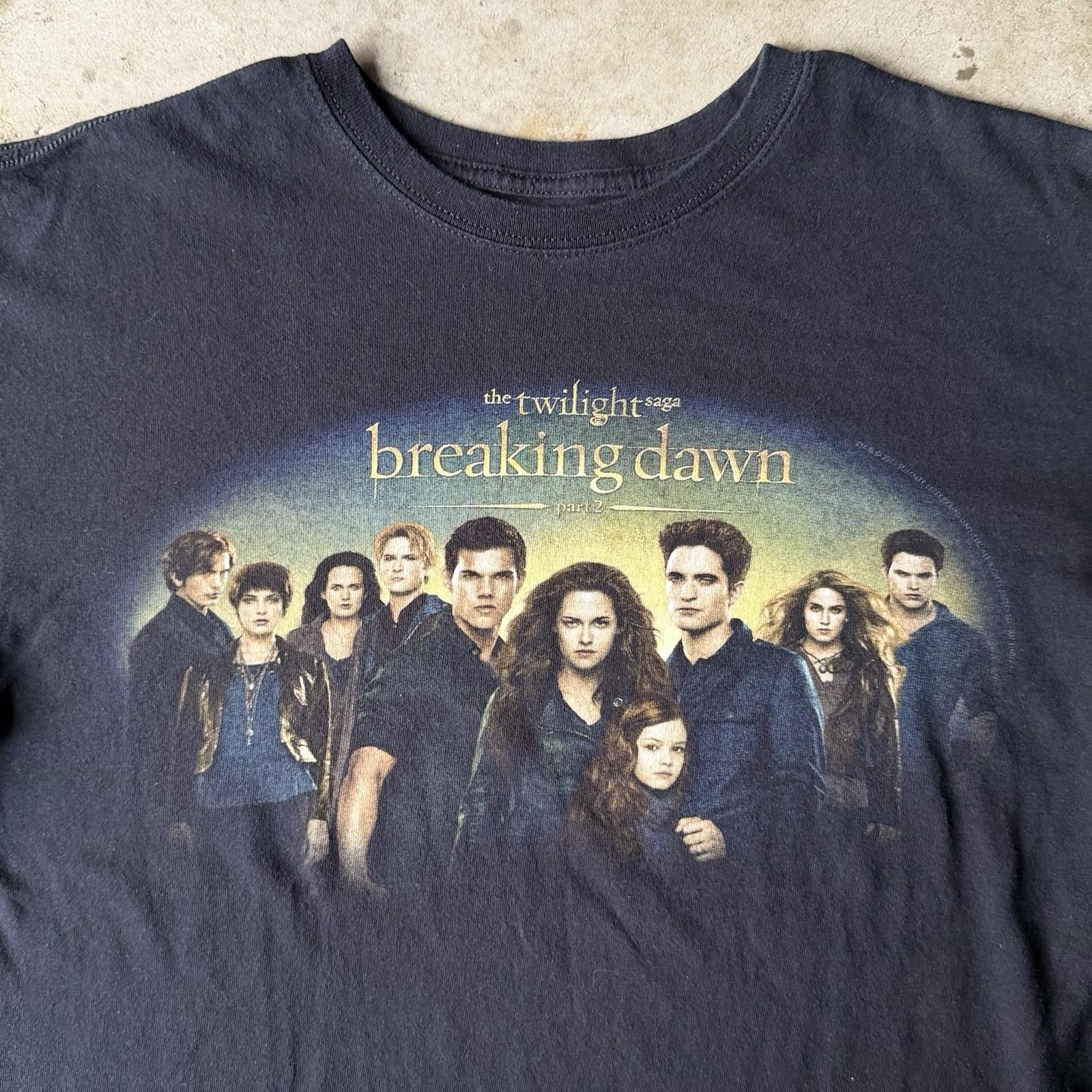 y2k twilight breaking dawn movie promo black graphic t-shirt Unisex T-Shirt XXL