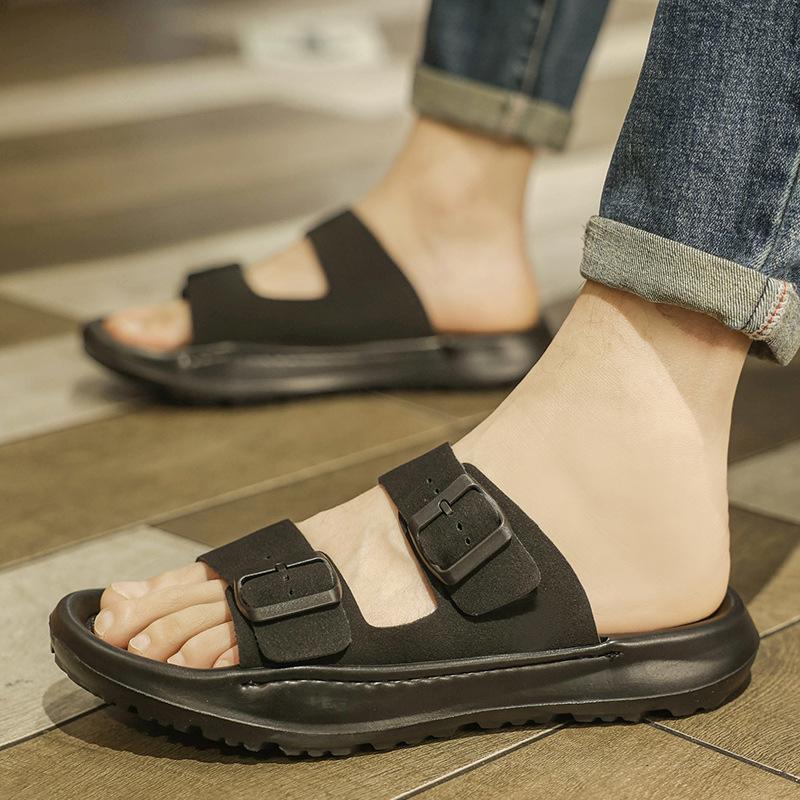 

2025 summer new slippers men s wear non-slip and wear-resistant high-end trendy brand stepping on shit outdoor sports beach sandals 46