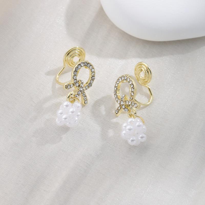 Orecchini Dolci da Fatina Stile Coreano Senza Foro: Design Versatile, Chic e di Alta Gamma per Zampironi.