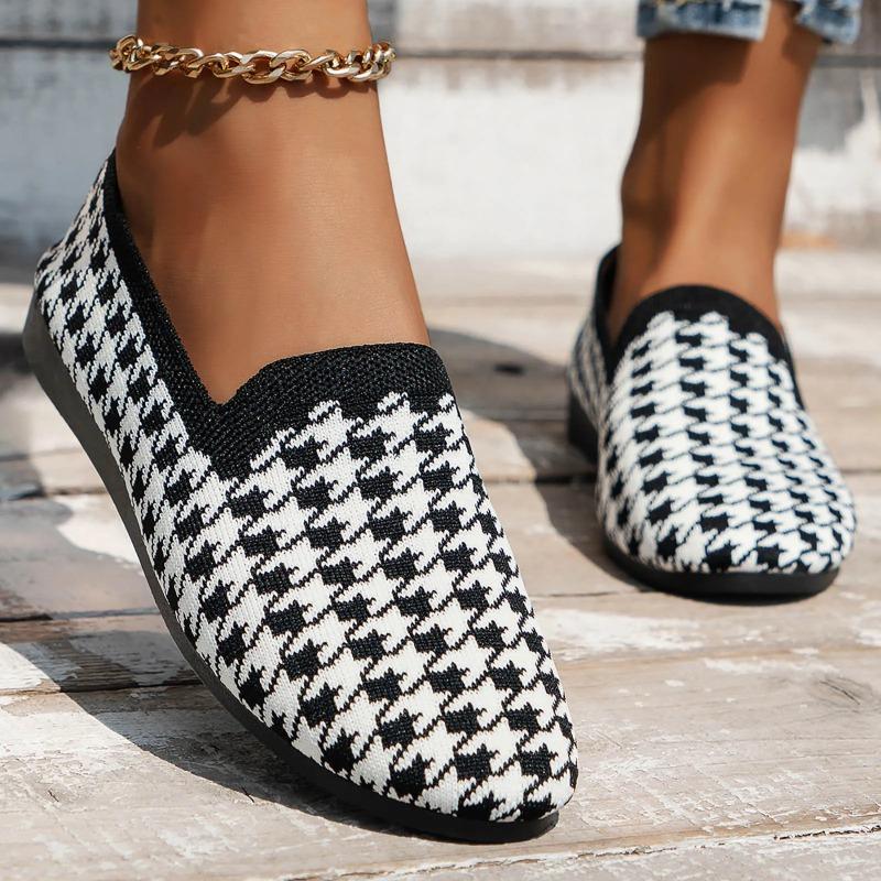 2025 Round Toe Flat Shoes Female Shallow Mouth Sports Footwear Womens Plus Size Walking Knitting Sandals Plaid Print Loafers