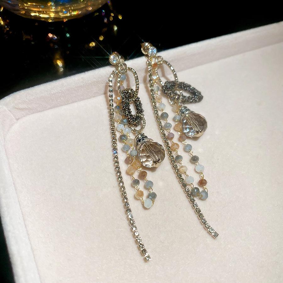 Europäischer und amerikanischer ethnischer Stil, mit Diamanten besetzte Wassertropfen-Quasten-Ohrringe, Steckerohrringe, Damenohrringe, Design-Sinn Nische