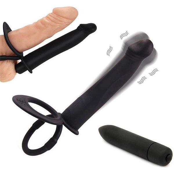 Vibrační dildo s dvojitou penetrací a kroužky na penis Strap-on vibrátor s dvojitou penetrací a kroužky na penis pro muže