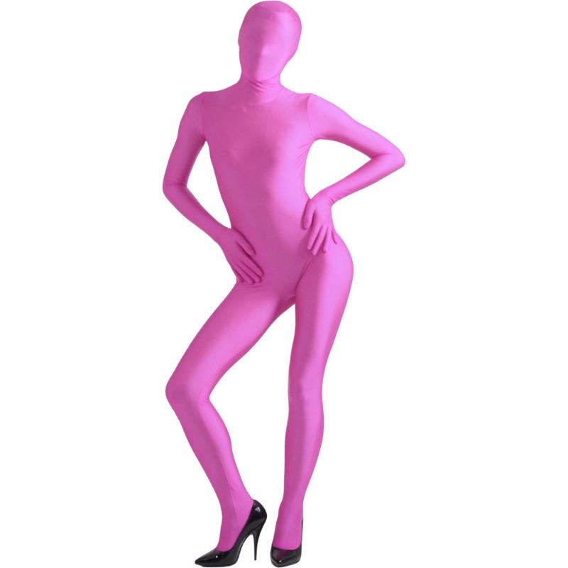 Vienkrāsas neredzamības tērps Zentai pilnībā aptverošs