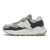 New Balance 57/40 Büyük Çocuk Castlerock Moonbeam Çocuk Spor Ayakkabıları Gri GC5740RT